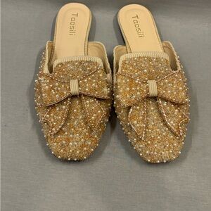 Toosili Footwear Women's Glittering Gold Bow Mules 8.5 pearls beads sparkle